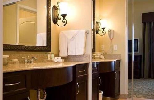 Las Vegas Hotel | Homewood Suites by Hilton Las Vegas Airport
