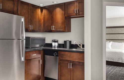 Carmel Hotel | Homewood Suites by Hilton Indianapolis Carmel