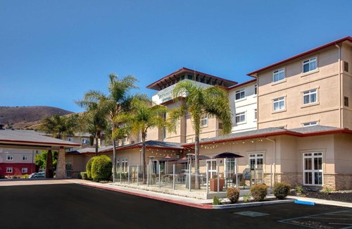Brisbane Hotel | Homewood Suites by Hilton San Francisco Airport North California