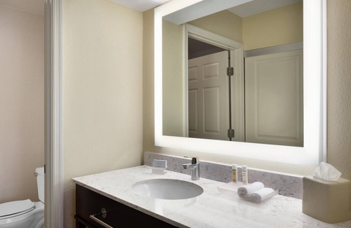 Feather Sound Hotel | Homewood Suites by Hilton St. Petersburg Clearwater