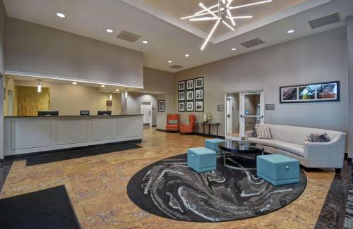 Edgewater Hotel | Homewood Suites by Hilton Edgewater-NYC Area