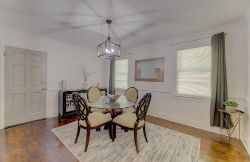 Columbia Apartment | Homey 3BD Columbian Getaway