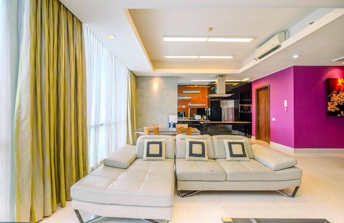 Bangka Apartment | Homey Penthouse 3Br With Extra Room Kemang Village Apartment