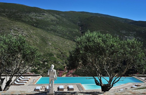 Andros Apartment | Honeymoon Suite with Beach View in Andros