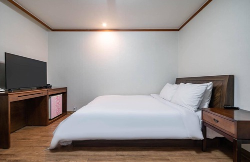 Hongcheon Hotel | Hongcheon CK