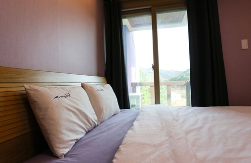 Hongcheon Hotel | Hongcheon Garisan Deuo Motel