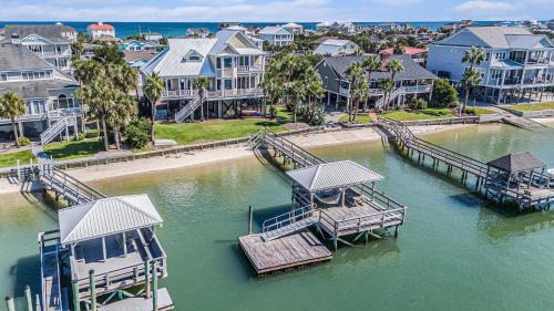 Inlet Harbour House | Hook Shot