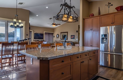 Bradley House | Hope's Place-Beautiful Home on 20 acres overlooking Lake Nacimiento!