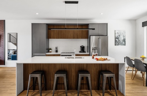 Security Acres House | Horizon - 2 Units - Jacuzzi - Private Balconies