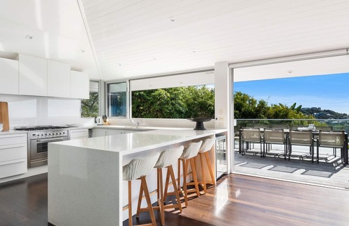 Whale Beach House | HORIZONS by Palm Beach Holiday Rentals