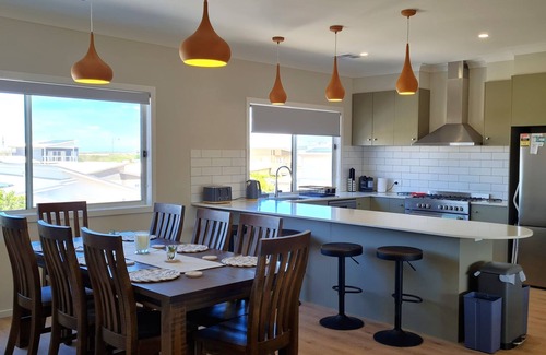 Port Hughes Hotel | Horizons, Port Hughes