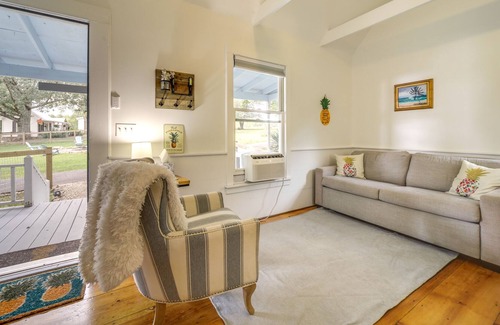 Landrum Cottage | Horse-Friendly Cottage w/ Fire Pit & Grill!