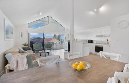 Port Elliot House | Horseshoe View 1A Scrymgour Rd Port Elliot - No Linen Included