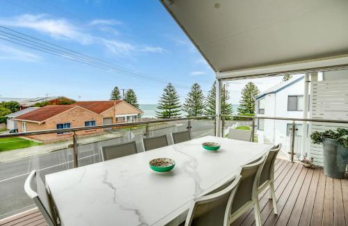 Port Elliot House | Horseshoe View 1A Scrymgour Rd Port Elliot - No Linen Included