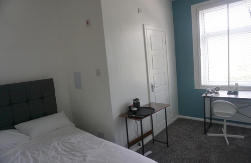 Horsforth Hotel | Horsforth Rooms by LBA