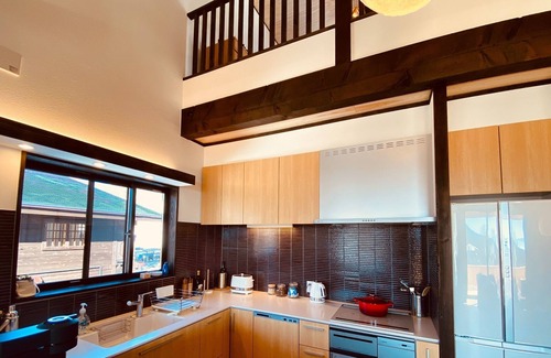 Madarao Mountain Resort House | Hoshi8 sleepsprivate openair bathself catered 8seater carprivate kitchenmoutain view / Iiyama Nagano