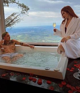 Igrejinha House | HOSPEDE-SE EM UM CONTAINER AO LADO DE GRAMADO - RS