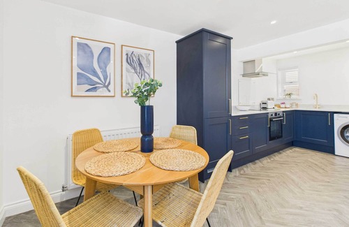 Stokesley House | Host & Stay | Cringle Cottage