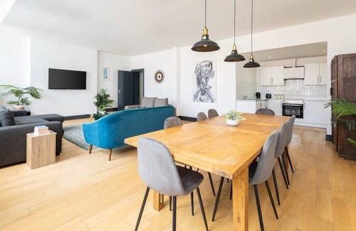 Liverpool City Centre Apartment | Host & Stay | Exchange Street Living