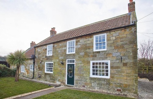 Lythe House | Host & Stay | Middle Farmhouse