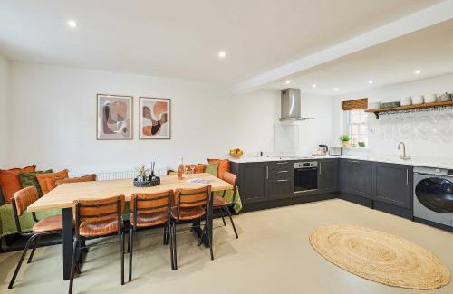 Stokesley House | Host & Stay - The Warren