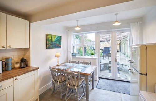 Helmsley House | Host & Stay | Willow Cottage