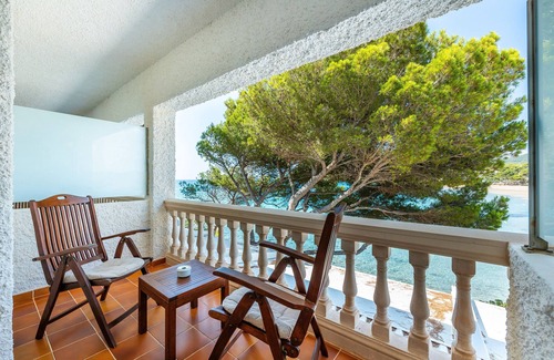 Canyamel Apartment | Hostal Boutique Canyamel - 104 Double Rooms with Sea View, Wi-Fi and Air Conditioning