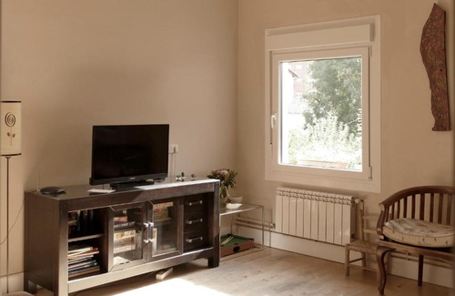 Buira House | Hostal Canigó