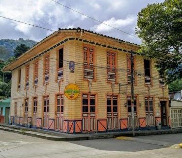 Pijao Hotel | HOSTAL CASA VICTORIA PIJAO
