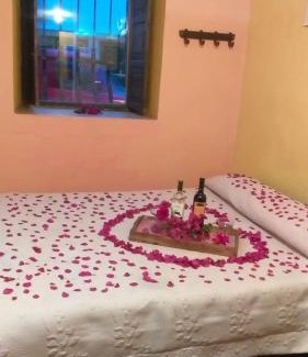 Iza Hotel | Hostal ComplejoTurístico Santa Isabel