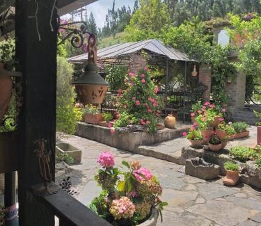 Iza Hotel | Hostal ComplejoTurístico Santa Isabel