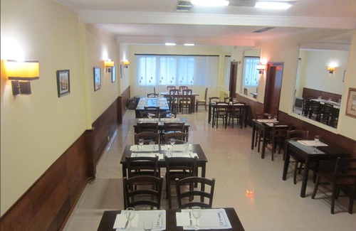 Bandeira House | Hostal Conde Rey