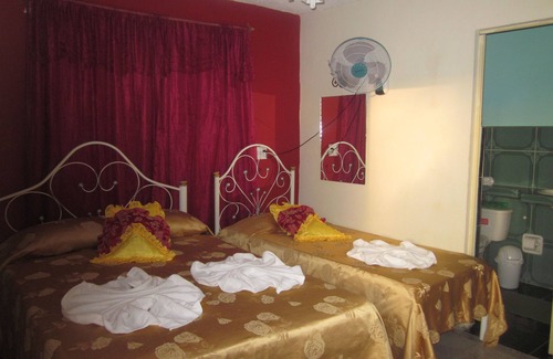 Cienfuegos House | Hostal Diakaradris