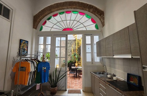 Old Havana Hotel | Hostal Fresko