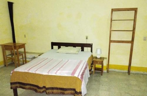 San Pedro Sula House | Hostal Juan Lindo
