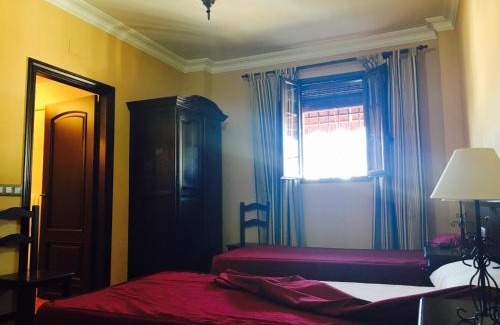 Huevar del Aljarafe House | Hostal Pechi