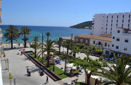 Santa Eulalia del Rio House | Hostal Yebisah