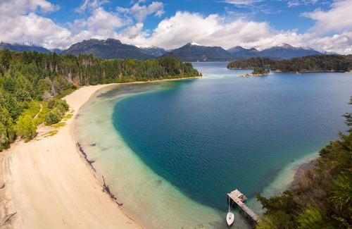 Victoria Island Hotel | Hostería Isla Victoria Lodge