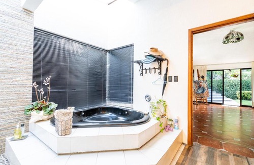 Rancho Cortes House | HostPal Casa La Glorieta