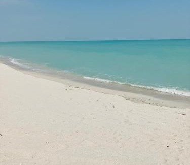 Carmen Apartment | Hote Playa Los Angeles Bungalow Kalua