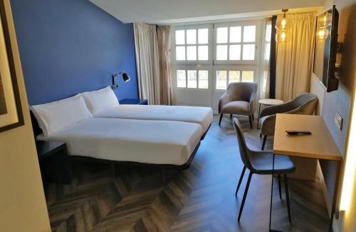 La Coruna Hotel | Hotel Alda Galería Coruña