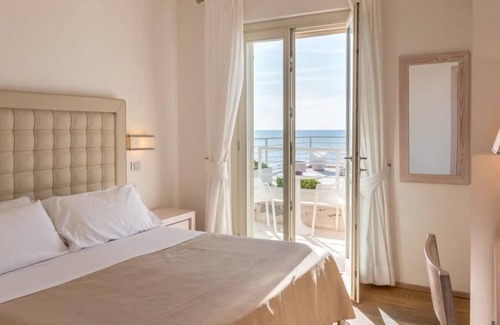 Marina di Castagneto Carducci Hotel | Hotel Alta la Vista
