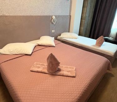 Constanta Hotel | Hotel AmA