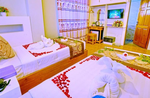 Mandalay Hotel | Hotel Aurora