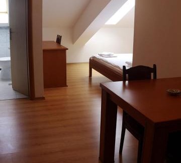 Medjugorje Hotel | Hotel Bagarić -ispod brda ukazanja adress Kraljice Mira 56 Bijakovci Međugorje