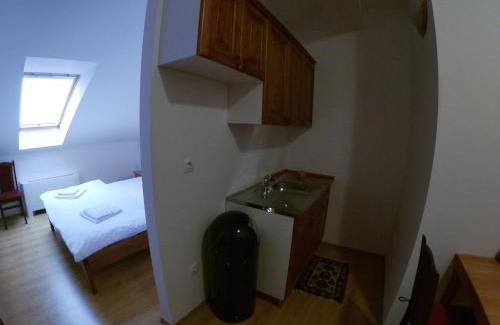 Medjugorje Hotel | Hotel Bagarić -ispod brda ukazanja adress Kraljice Mira 56 Bijakovci Međugorje