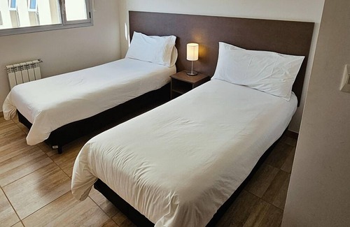 General Roca Hotel | Hotel Bait