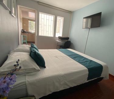 Engativa Hotel | Hotel Boutique Casa Magaly