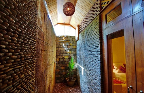 Mandalay Hotel | Hotel by the Red Canal