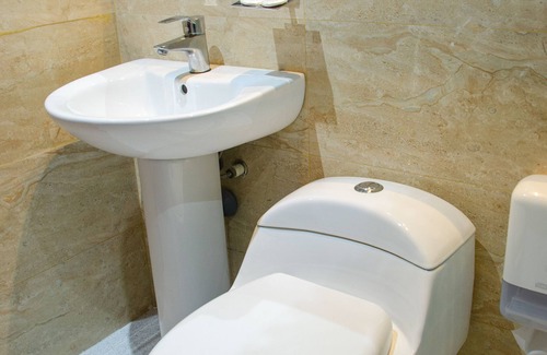 Kennedy Hotel | Hotel ByHours Las Americas